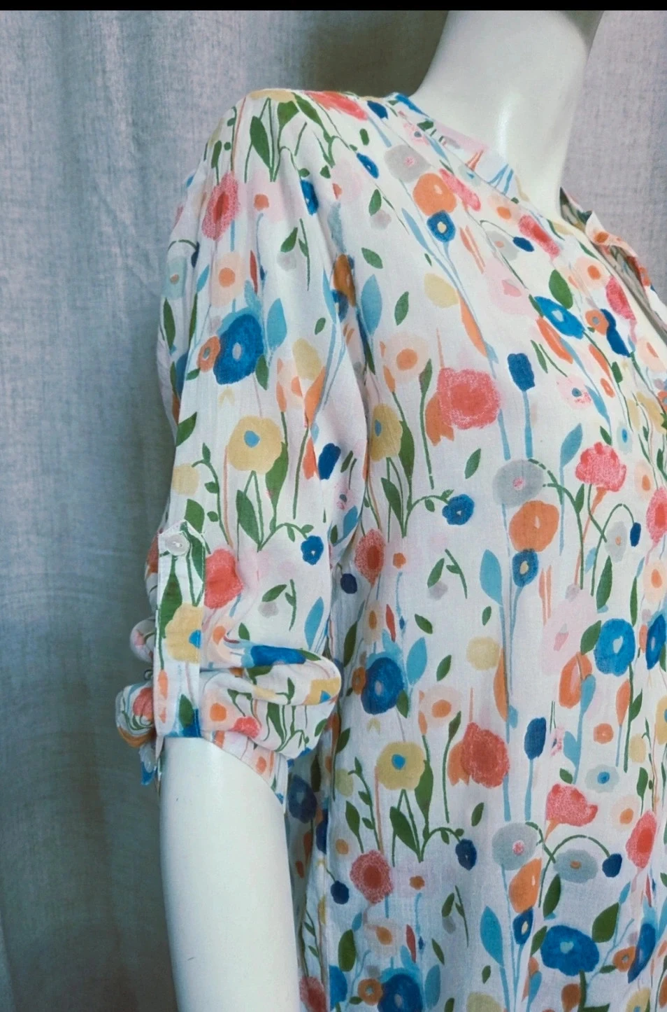 Blusa leve de verão com estampa floral - tamanho S – photo 4
